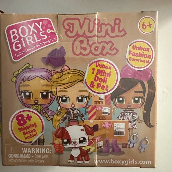 Boxy Girls Mini's  Lot Of 19 Pets + Boxy Dolls Surprises By 
JUST PLAY Sealed - Picture 4 of 6